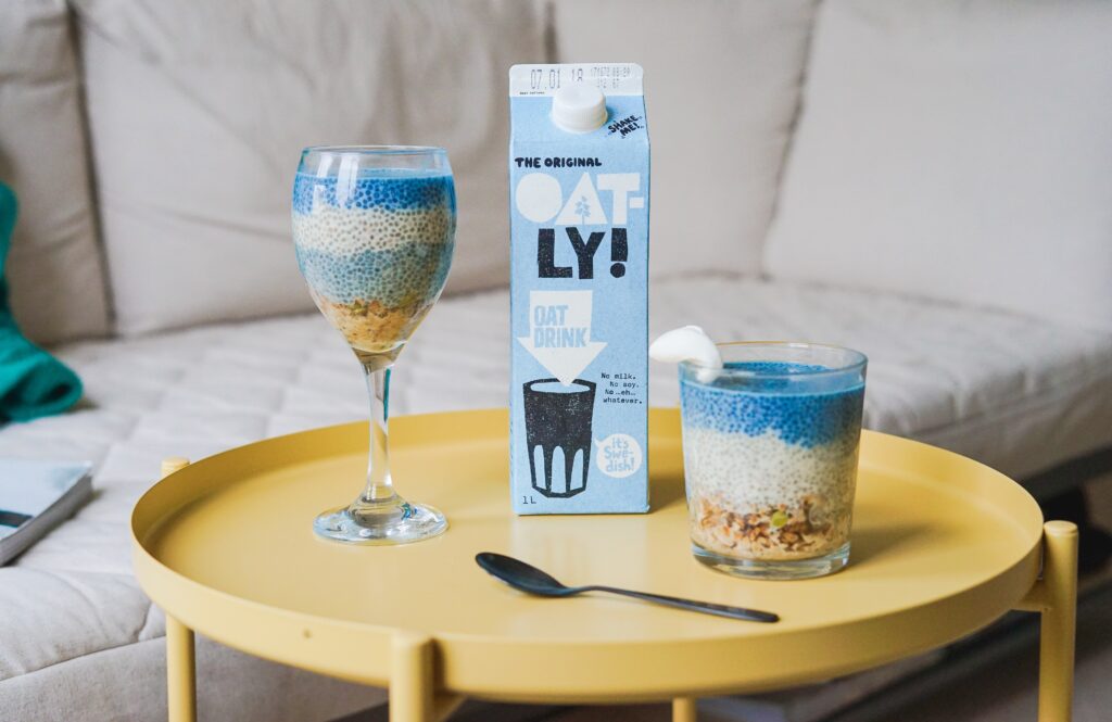 oat milk with cereal